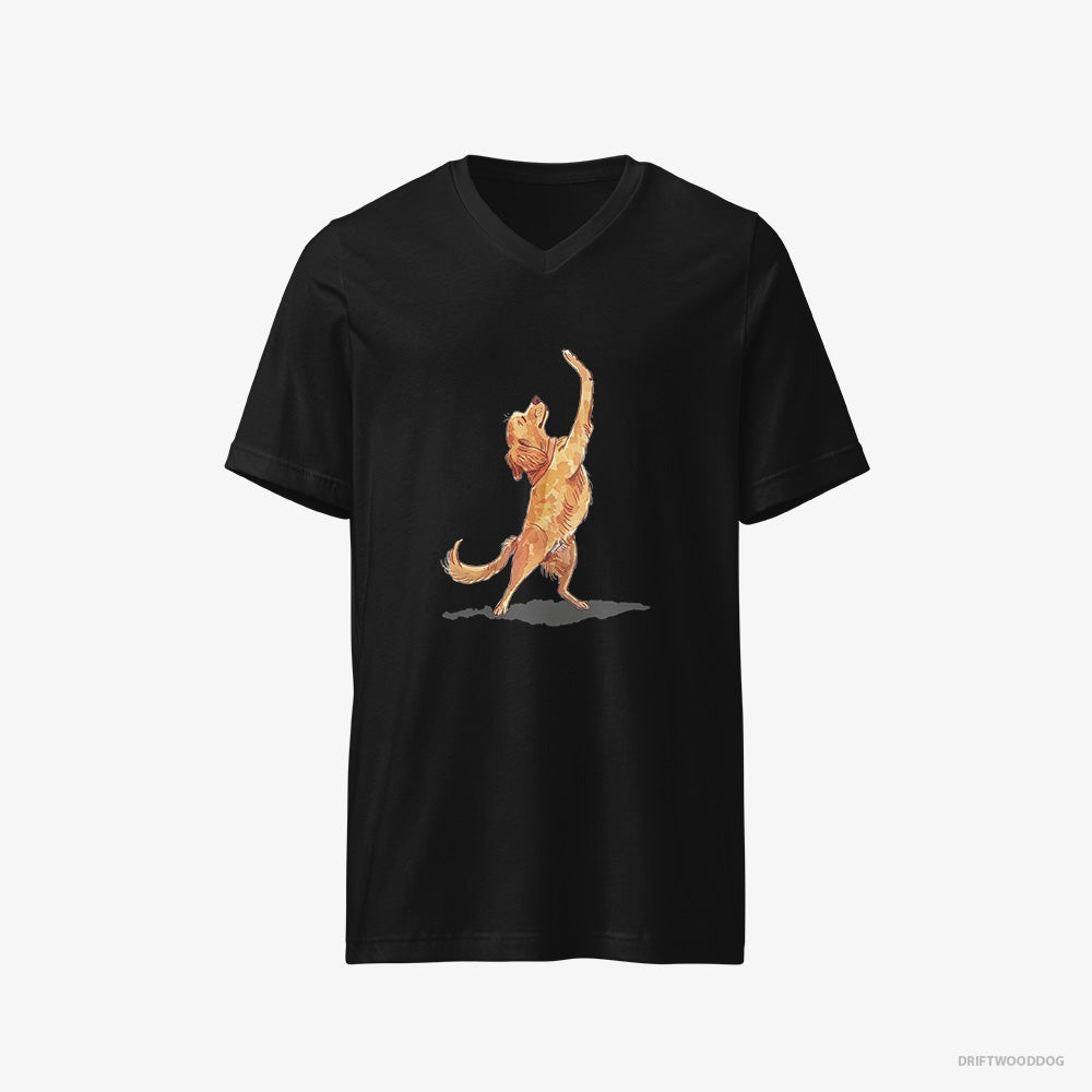 Golden Retriever Having Yoga Session – Men's T-Shirt Black V-Neck – V-Neck