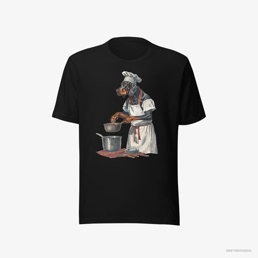 Adorable Dobermann Cooking Strawberry Jam in the Kitchen – Men's T-Shirt Black Eco – Eco-Friendly