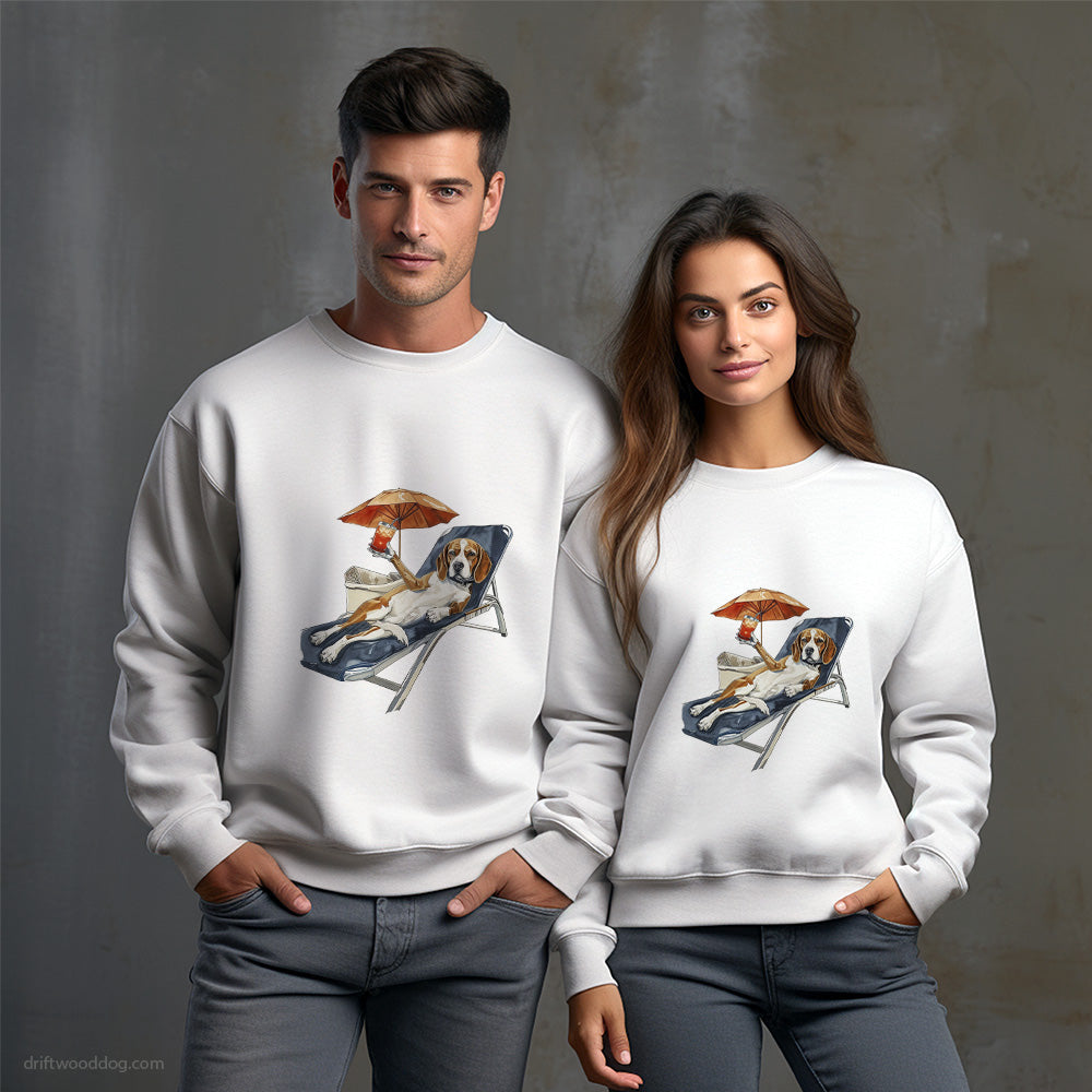 Beagle Relaxing on a Sunbed Sweatshirt – Unisex Sweatshirt for Dog Owners