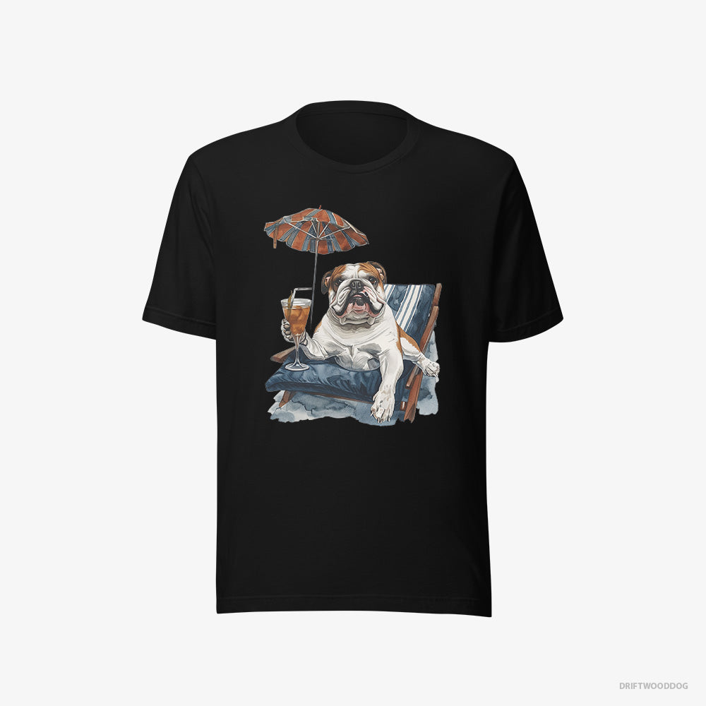 Bulldog T-Shirt – Men Black T-Shirt Eco-Friendly – Lying on a Sun Lounger with a Cocktail (on White Background)