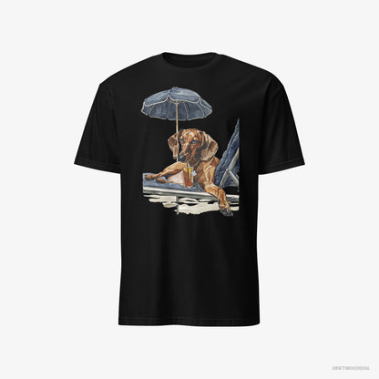 Dachshund Lying on a Sun Lounger Black T-Shirt