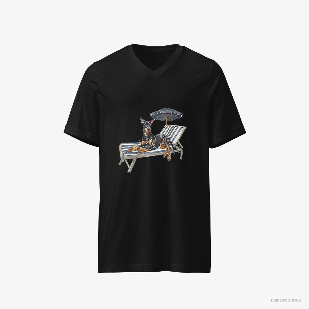 Dobermann T-Shirt – Men Black T-Shirt V-Neck – Relaxing on a Sunbed (on White Background)