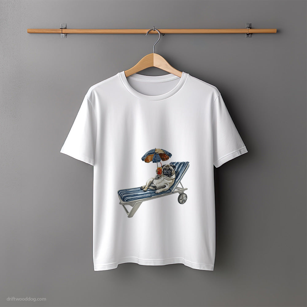 Pug Lying on a Sun Lounger with a Cocktail T-Shirt – Unisex Tee for Dog Lovers