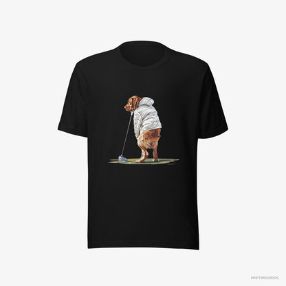 Labrador Retriever Perfecting the Golf Shot Black T-Shirt