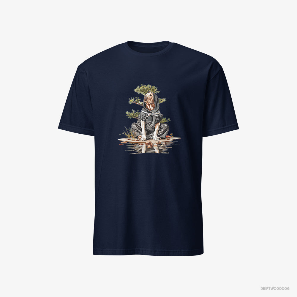 Labrador Retriever T-Shirt – Men Navy T-Shirt Classic – as a Shadowy Ninja Among Japanese Plants (on White Background)