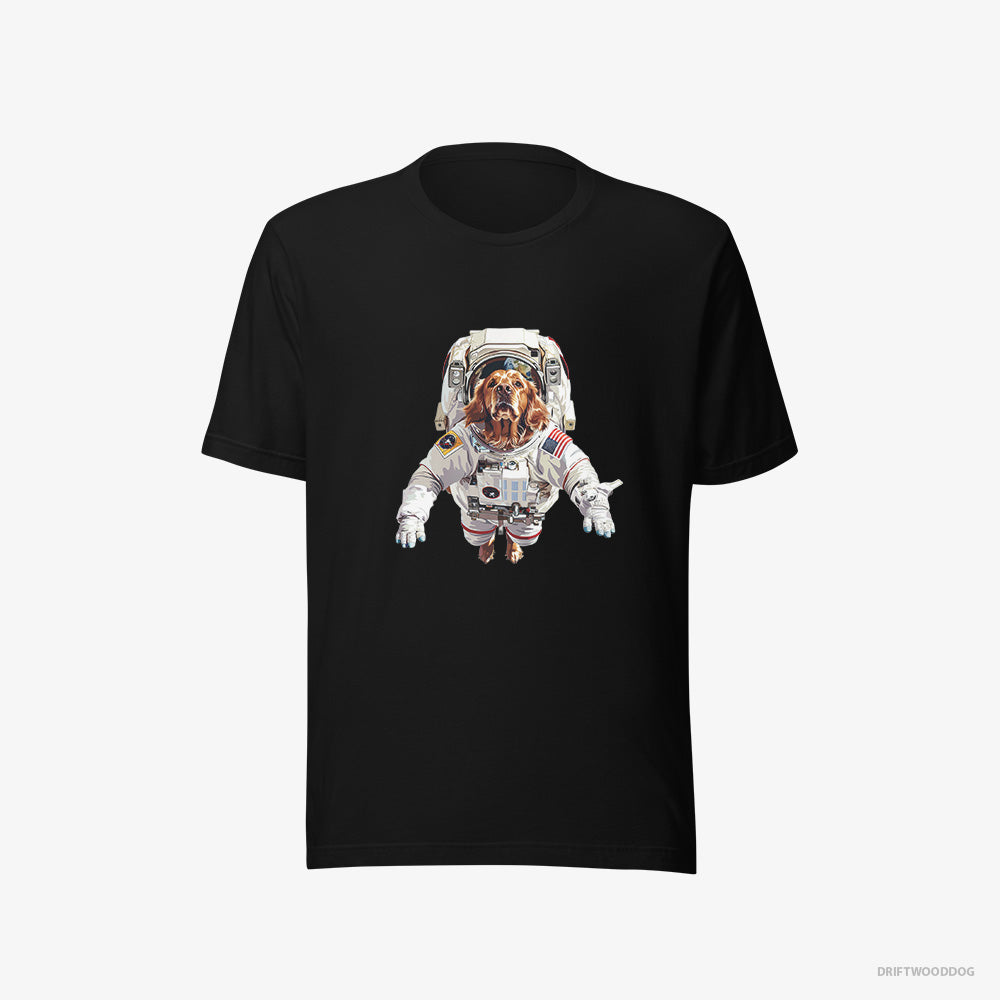 Golden Retriever in a Cosmic Scene – Men's T-Shirt Black Eco – Eco-Friendly