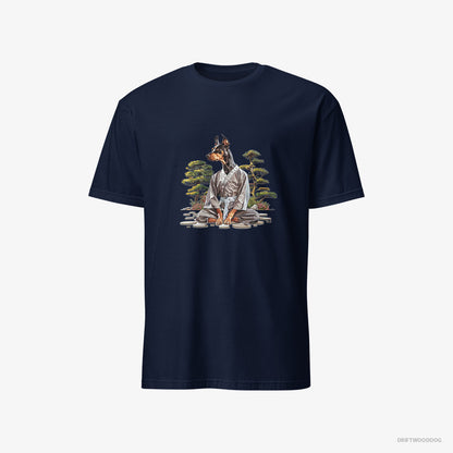 Dobermann T-Shirt – Men Navy T-Shirt Classic – Ninja Hidden in a Japanese Garden (on White Background)