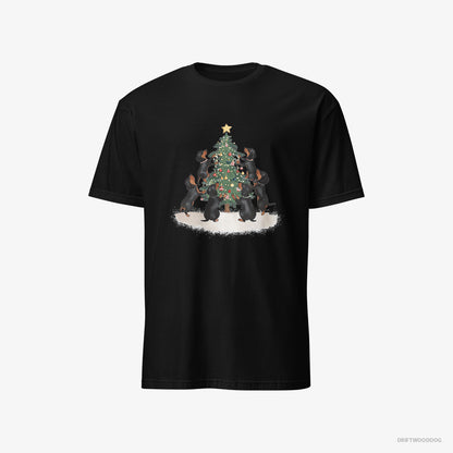 Dachshund Puppies Decorating Christmas Tree Black T-Shirt