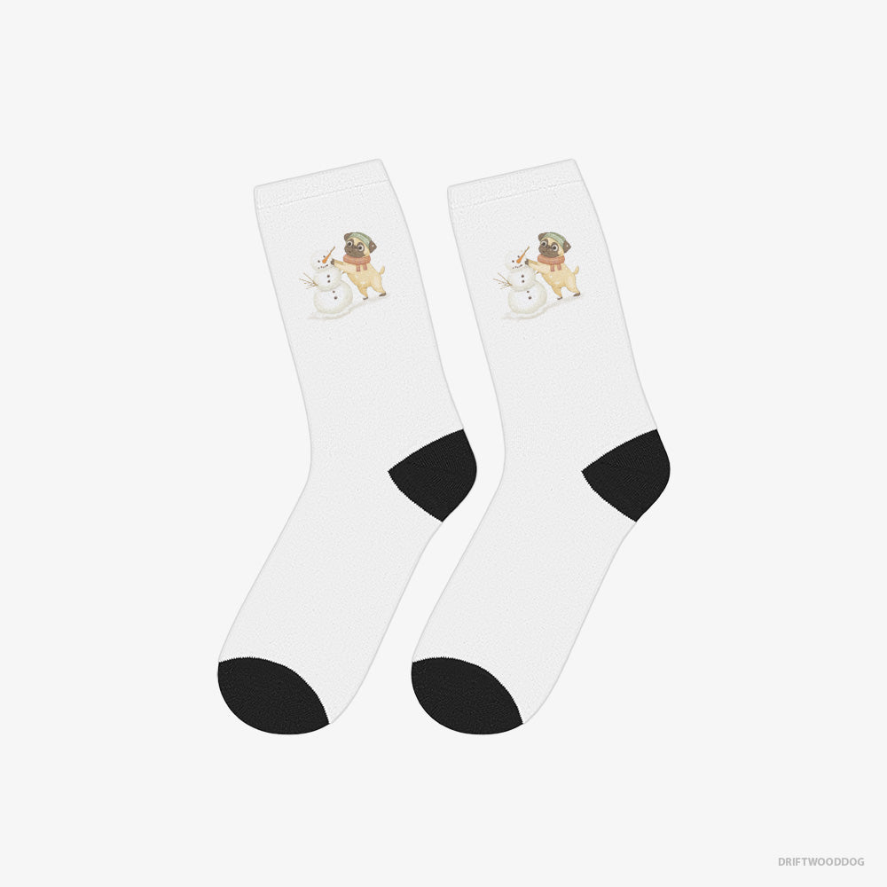 Pug Putting Together a Snowman – Socks White – Classic