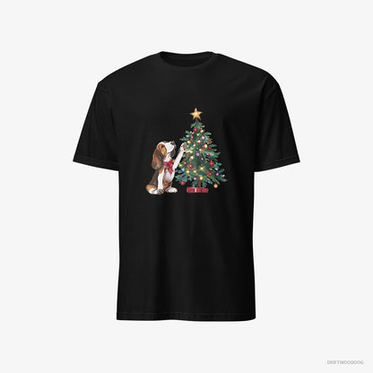 Basset Hound Decorating the Christmas Tree Black T-Shirt