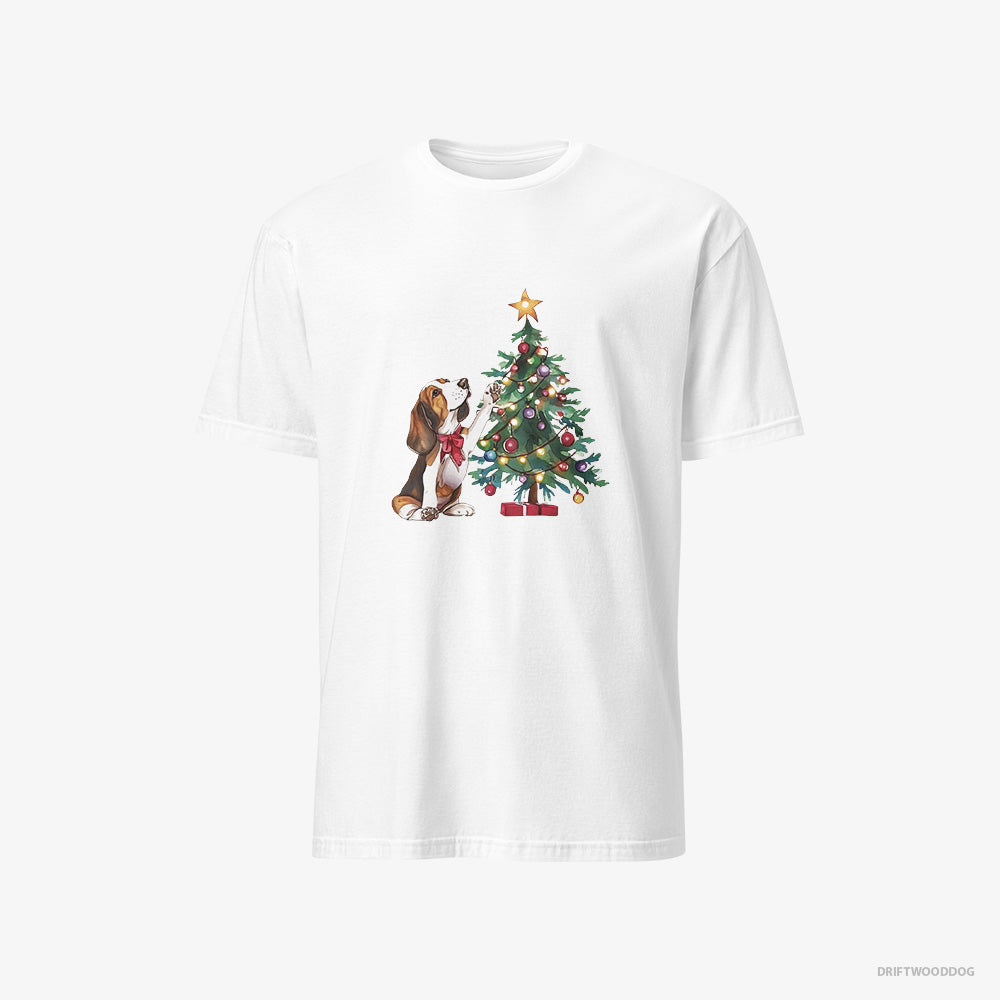 Basset Hound T-Shirt – Men White T-Shirt Classic – Decorating the Christmas Tree (on White Background)