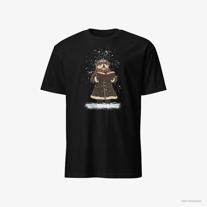 Pug Singing Christmas Carols in the Snow Black T-Shirt