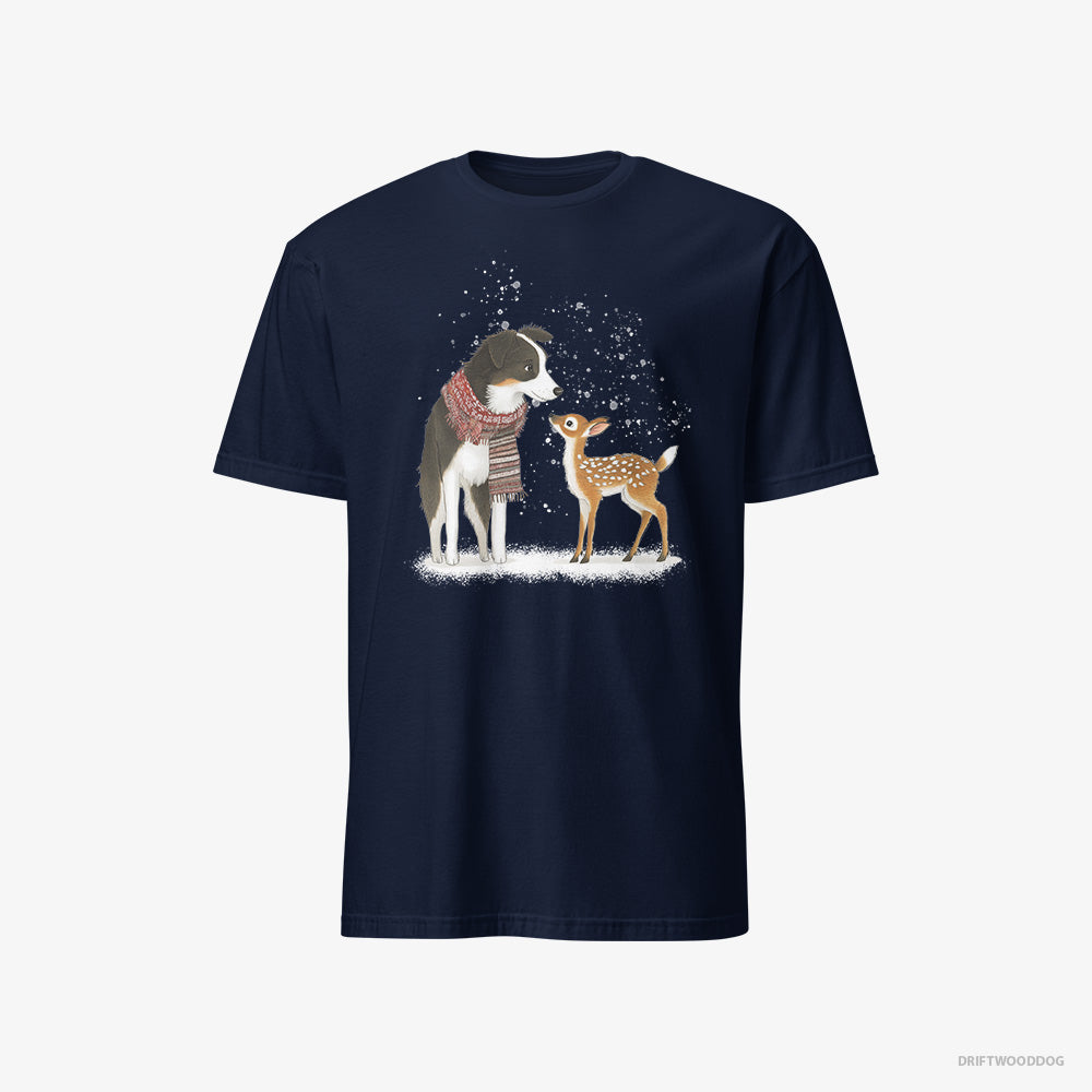 Border Collie T-Shirt – Men Navy T-Shirt Classic – Meeting a Little Reindeer (on White Background)