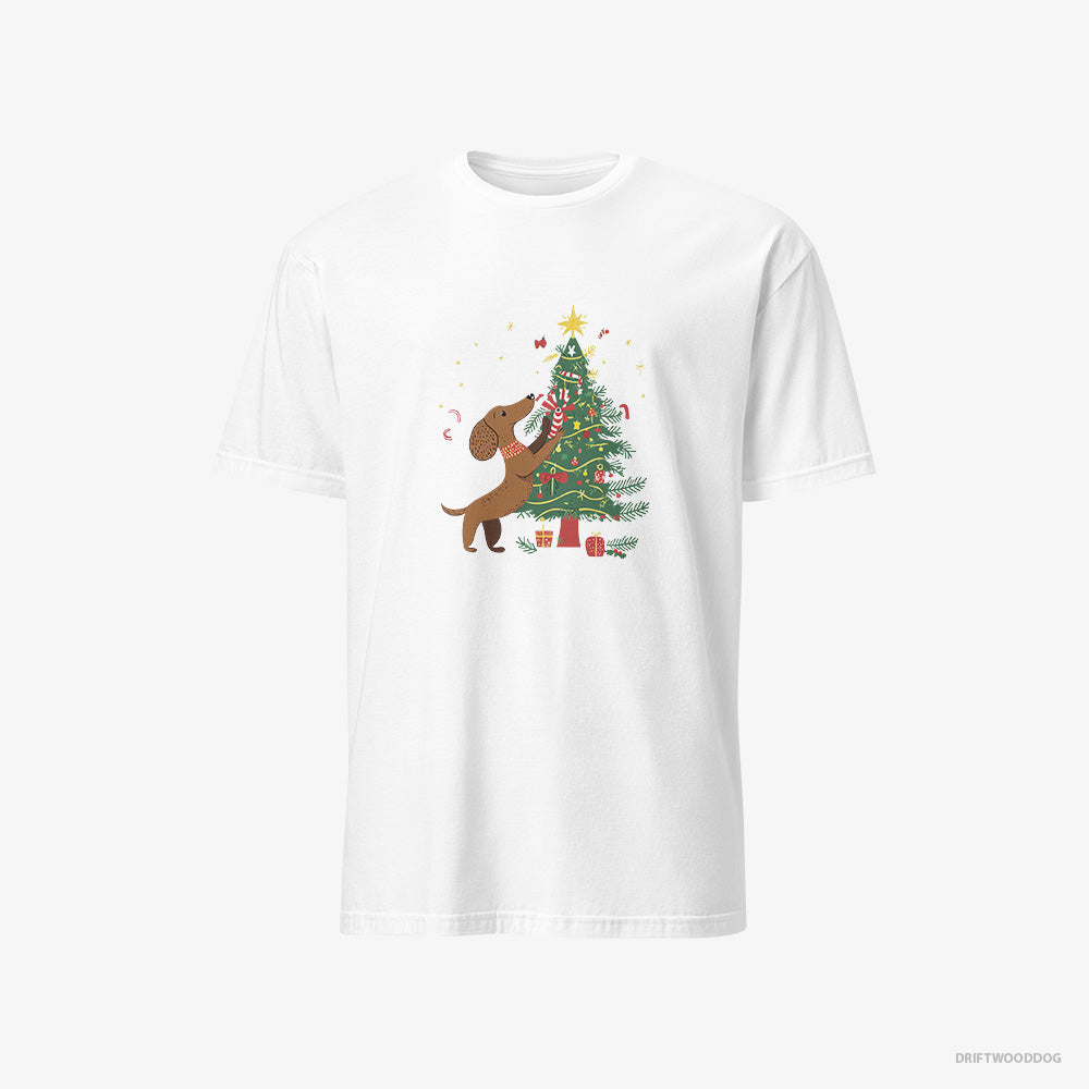 Dachshund T-Shirt – Men White T-Shirt Classic – Decorating the Christmas Tree (on White Background)