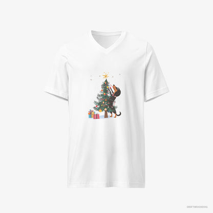 Dachshund Styling the Christmas Tree White T-Shirt