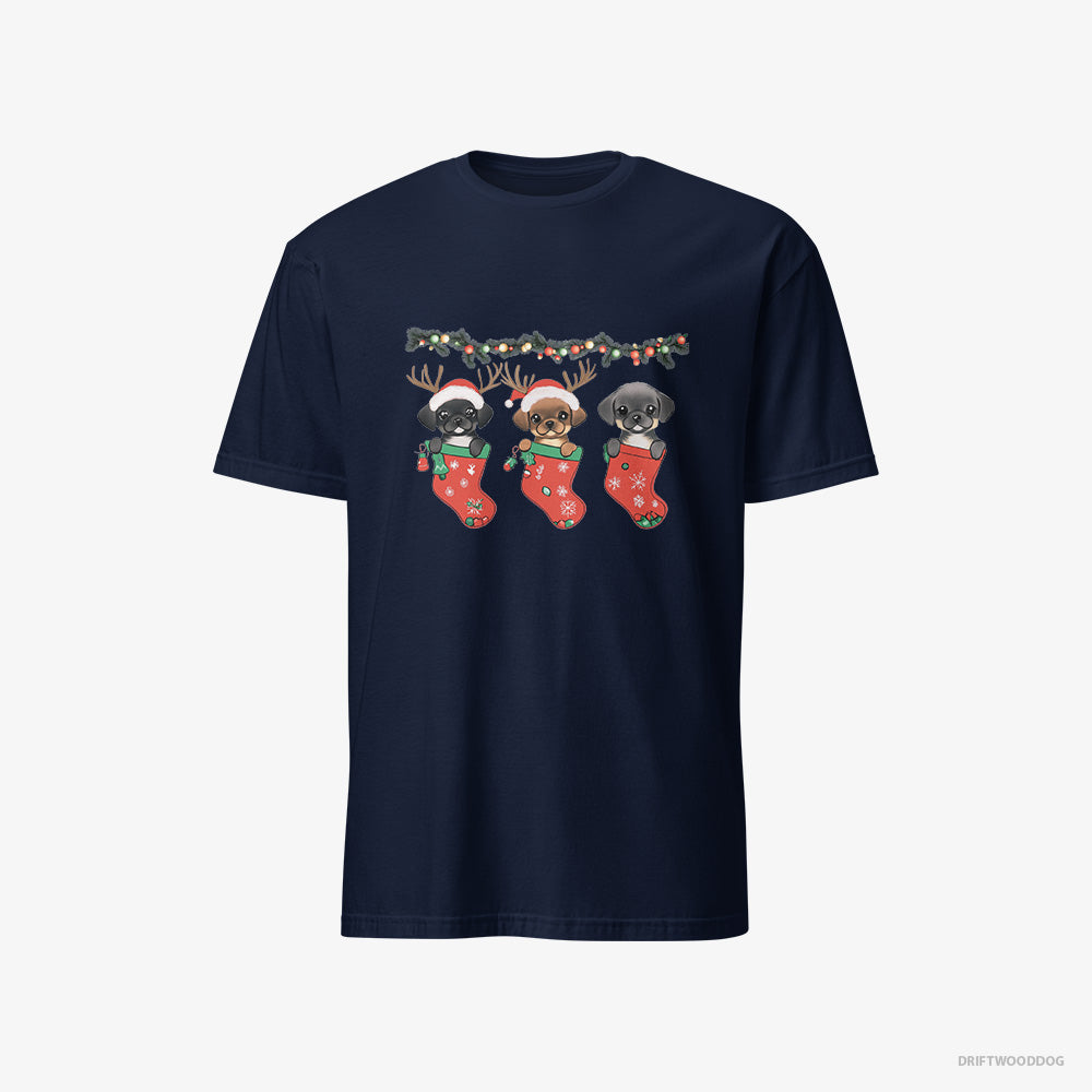 Pug T-Shirt – Men Navy T-Shirt Classic – Puppies in Christmas Stockings (on White Background)