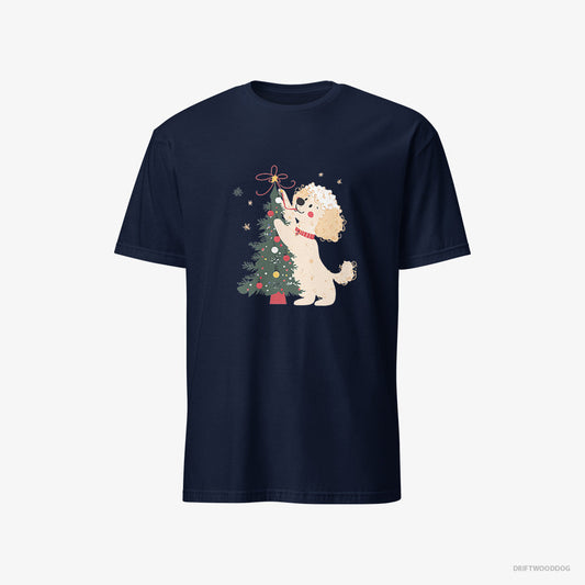 Adorable Poodle Styling the Christmas Tree – Men's T-Shirt Navy – Classic