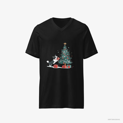 Border Collie T-Shirt – Men Black T-Shirt V-Neck – Preparing Presents for the Christmas (on White Background)