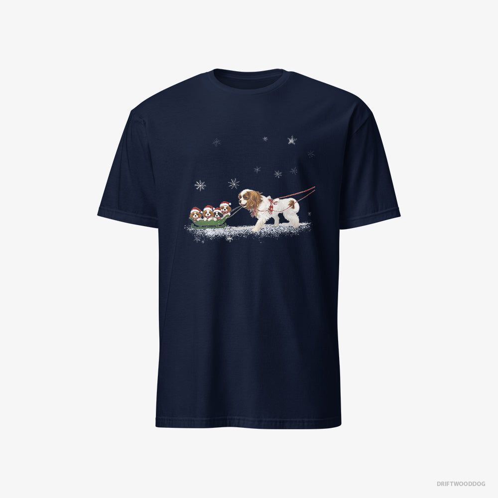 Cavalier King Charles Spaniel T-Shirt – Men Navy T-Shirt Classic – Sledding with Puppies (on White Background)